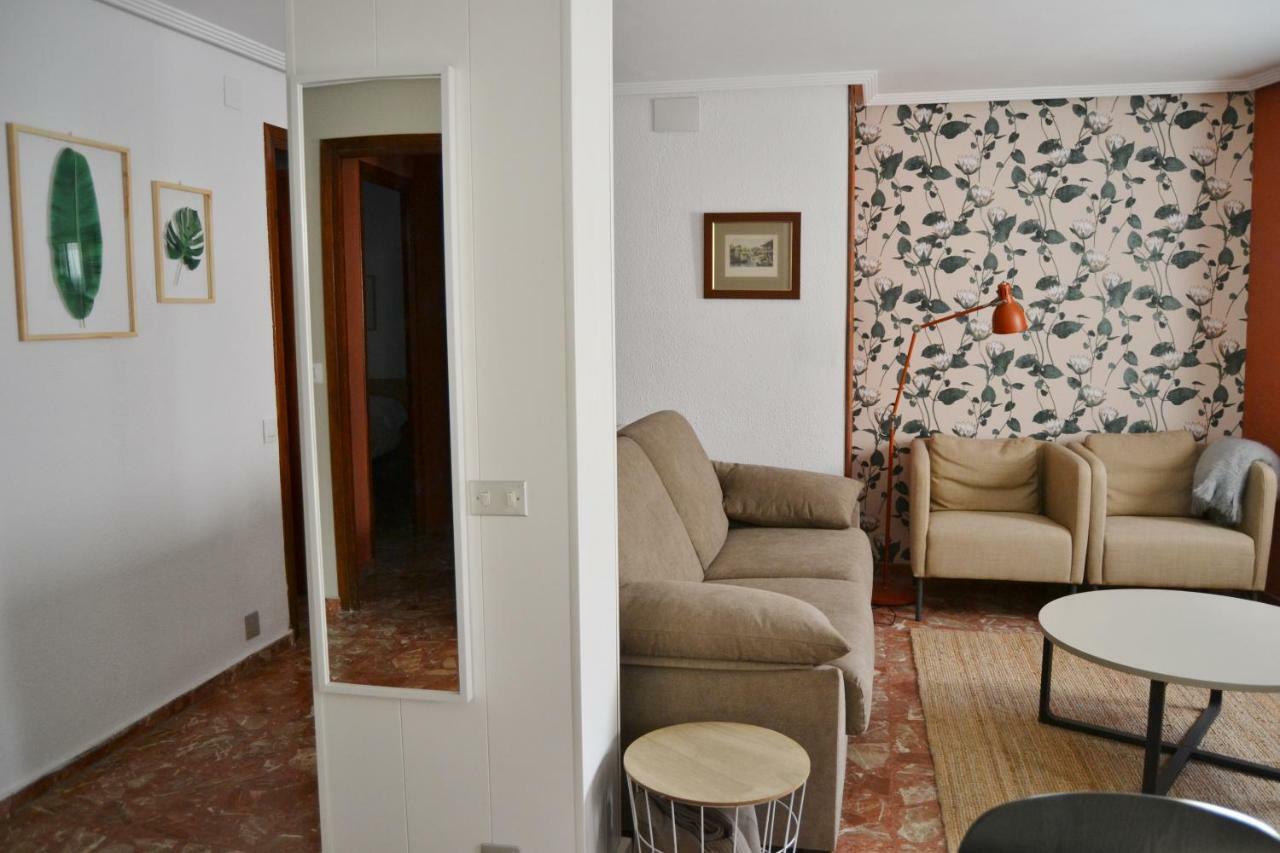 Tres Puentes Anguiano Apartamentos Y Hostal Exteriör bild