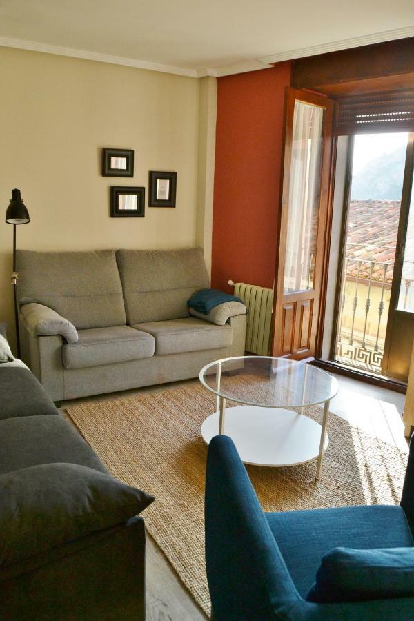 Tres Puentes Anguiano Apartamentos Y Hostal Exteriör bild