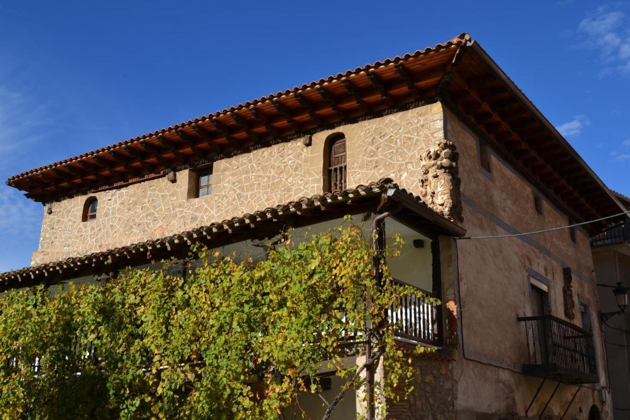 Tres Puentes Anguiano Apartamentos Y Hostal Exteriör bild