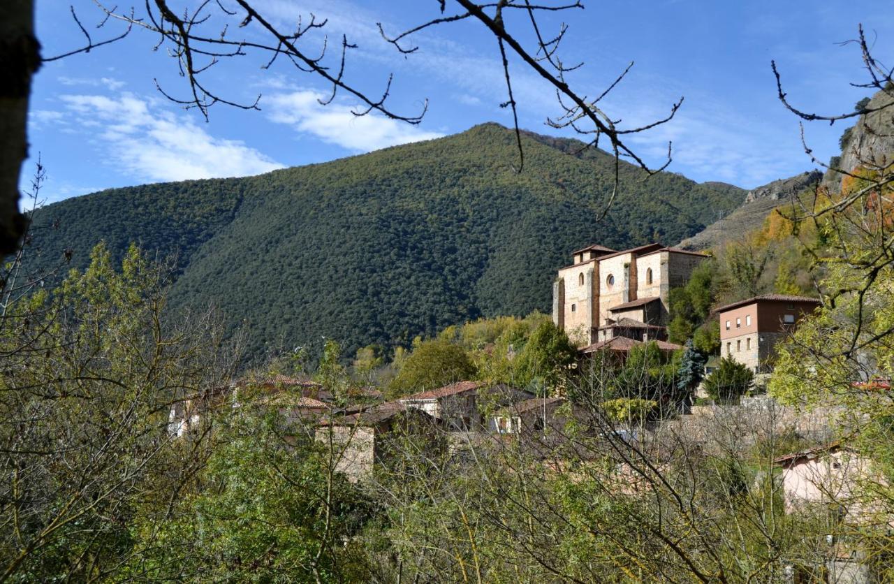 Tres Puentes Anguiano Apartamentos Y Hostal Exteriör bild